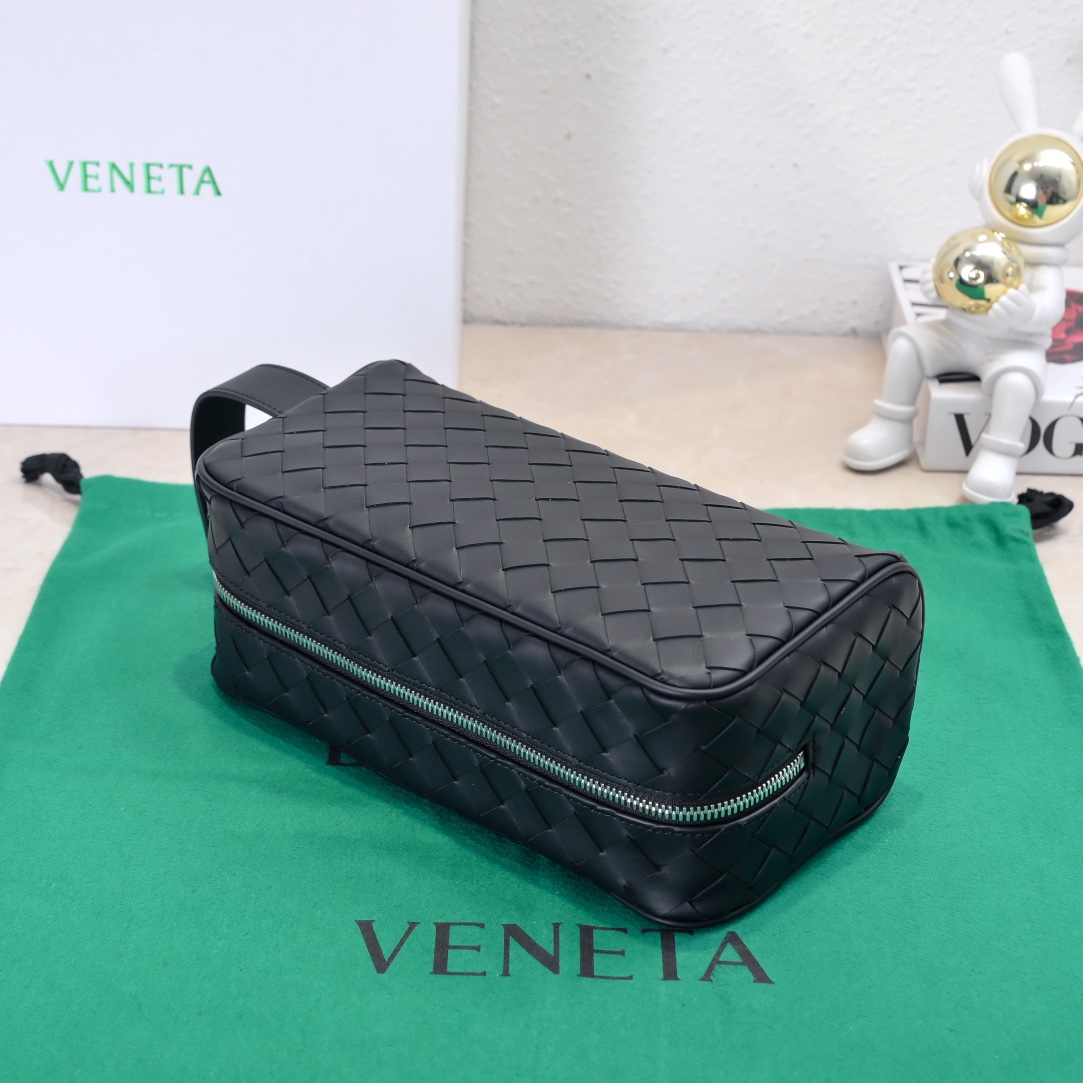 Bottega Veneta Cosmetic Bags